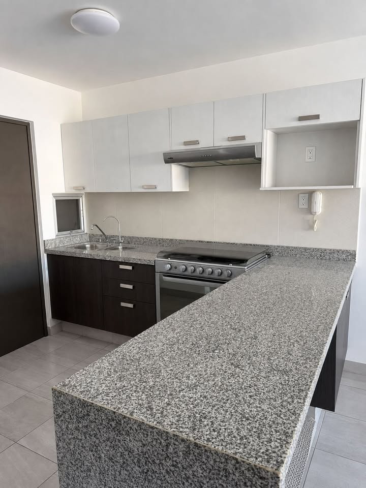 Miniatura 3 de 🏡 Departamento en renta en la Tampiquera